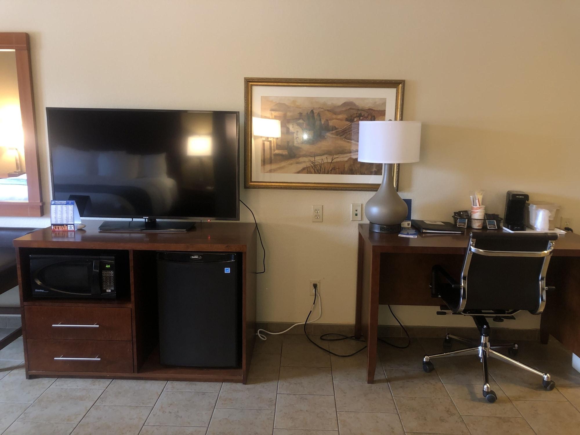 Comfort Inn & Suites Ukiah Mendocino County Bagian luar foto