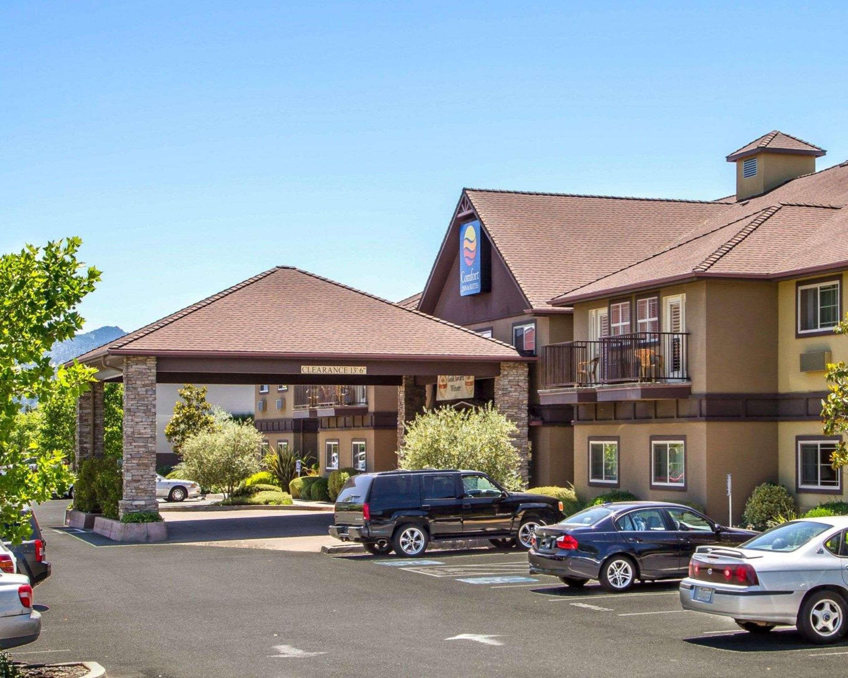 Comfort Inn & Suites Ukiah Mendocino County Bagian luar foto