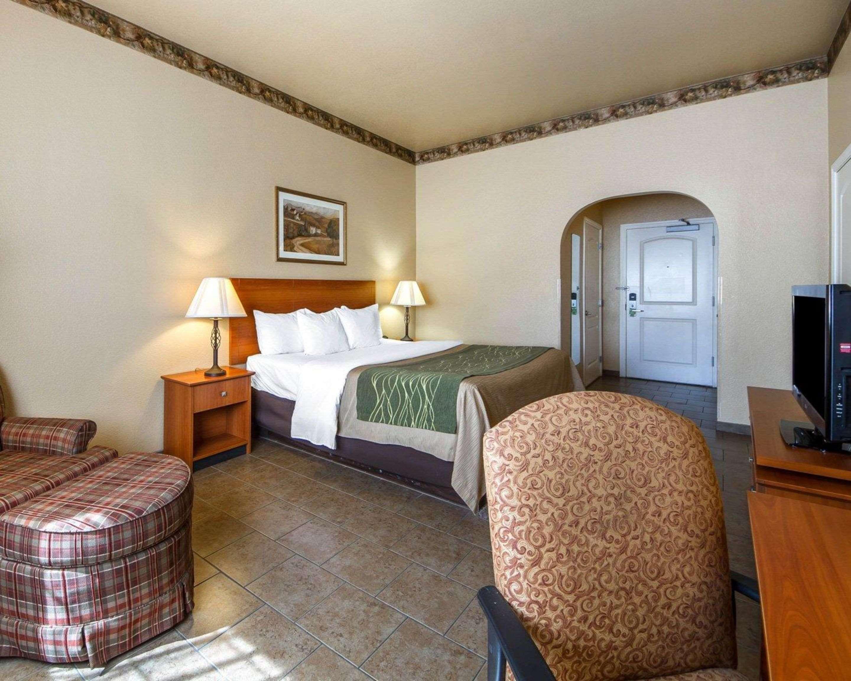 Comfort Inn & Suites Ukiah Mendocino County Bagian luar foto
