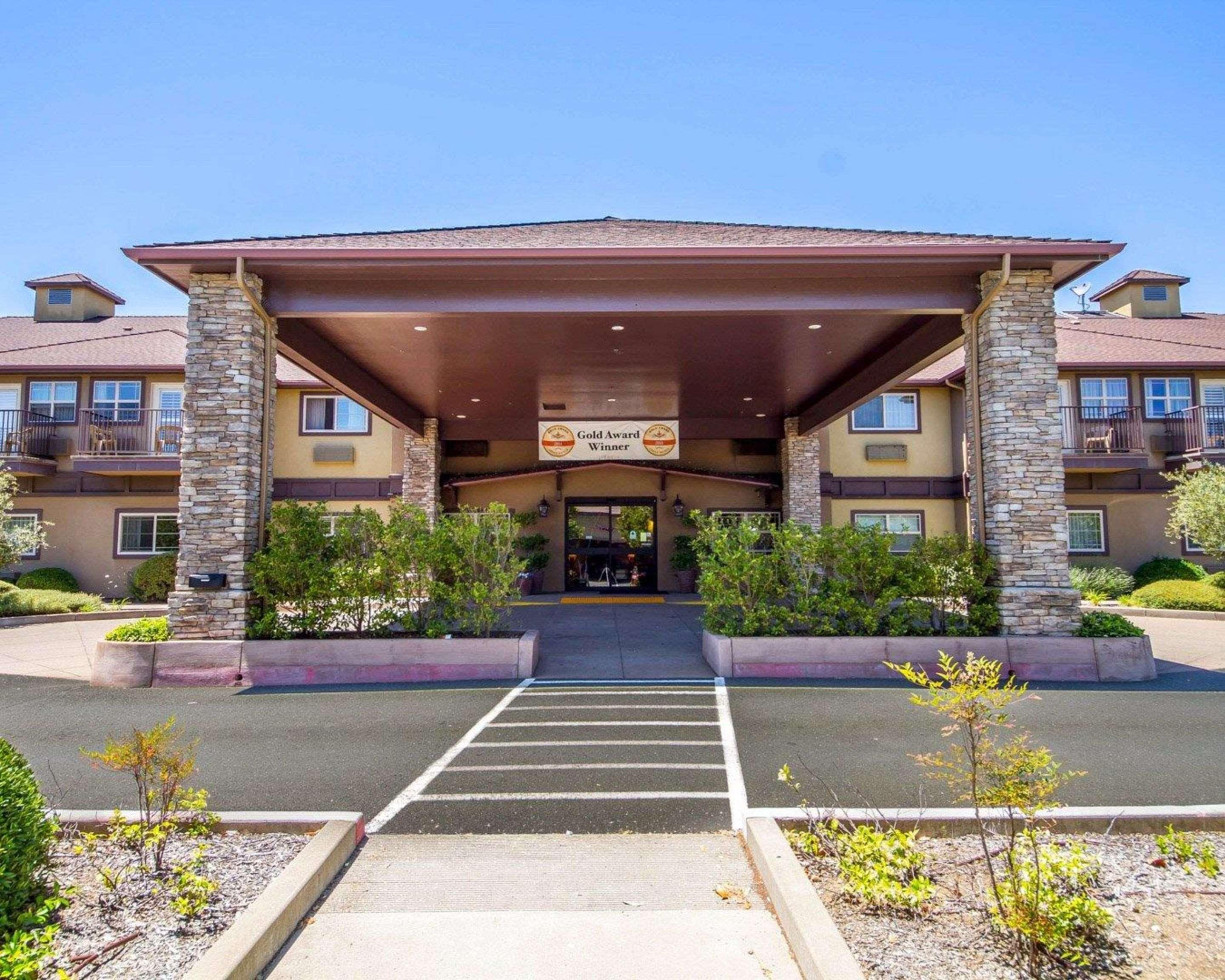 Comfort Inn & Suites Ukiah Mendocino County Bagian luar foto