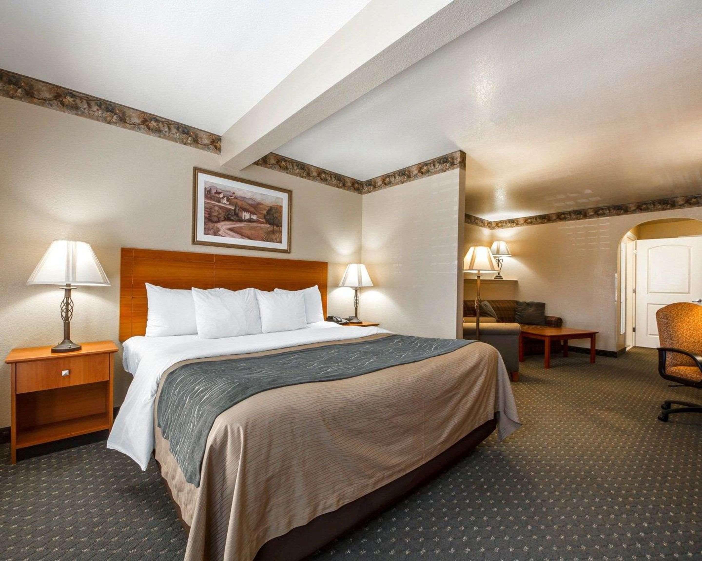 Comfort Inn & Suites Ukiah Mendocino County Bagian luar foto