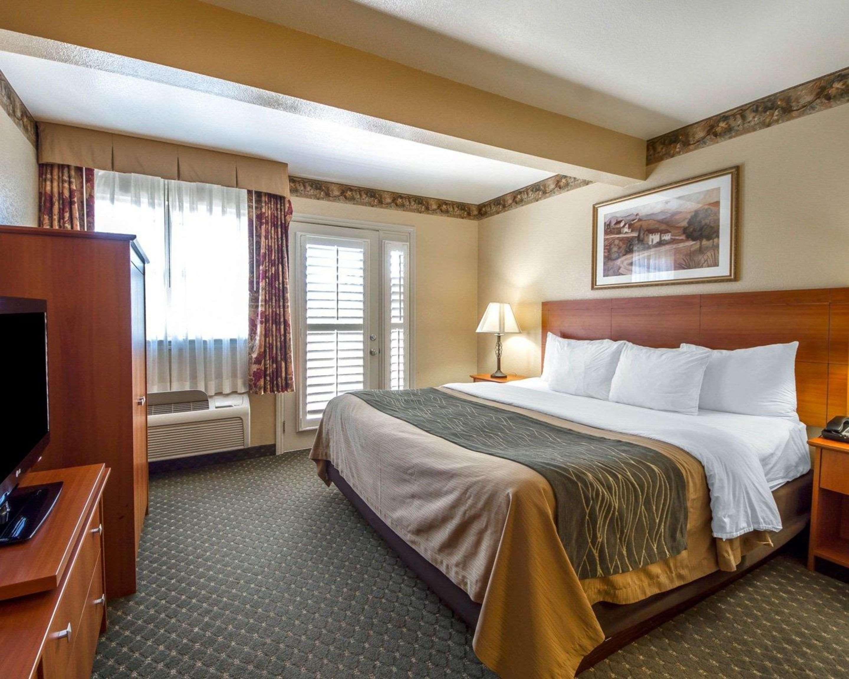 Comfort Inn & Suites Ukiah Mendocino County Bagian luar foto