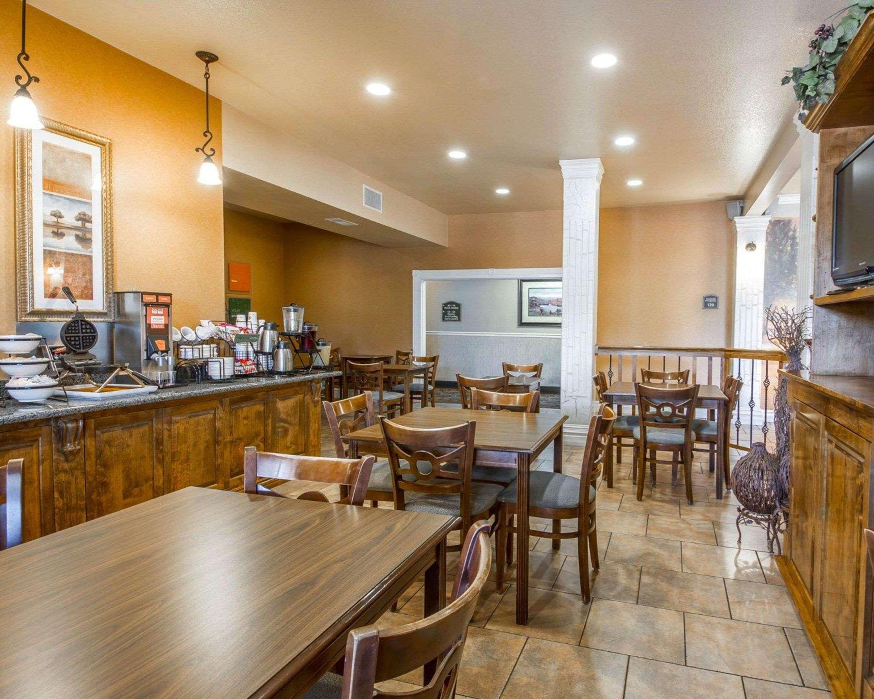Comfort Inn & Suites Ukiah Mendocino County Bagian luar foto