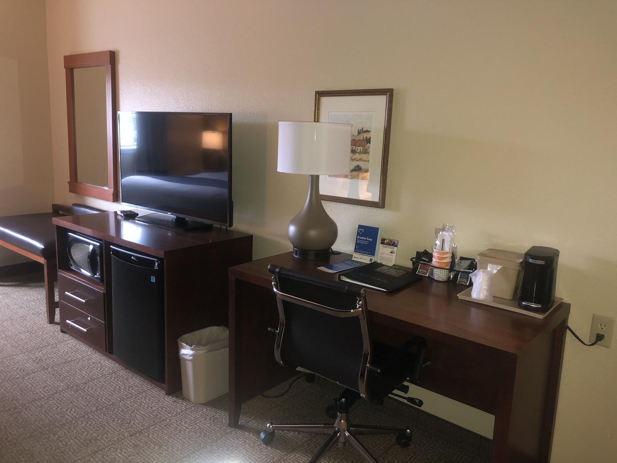 Comfort Inn & Suites Ukiah Mendocino County Bagian luar foto