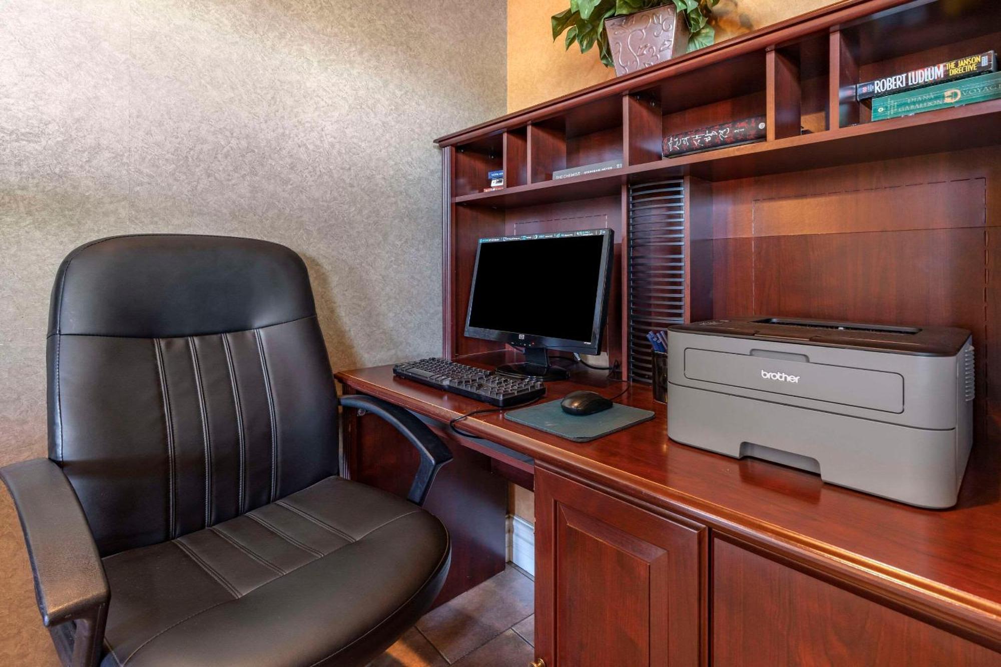 Comfort Inn & Suites Ukiah Mendocino County Bagian luar foto