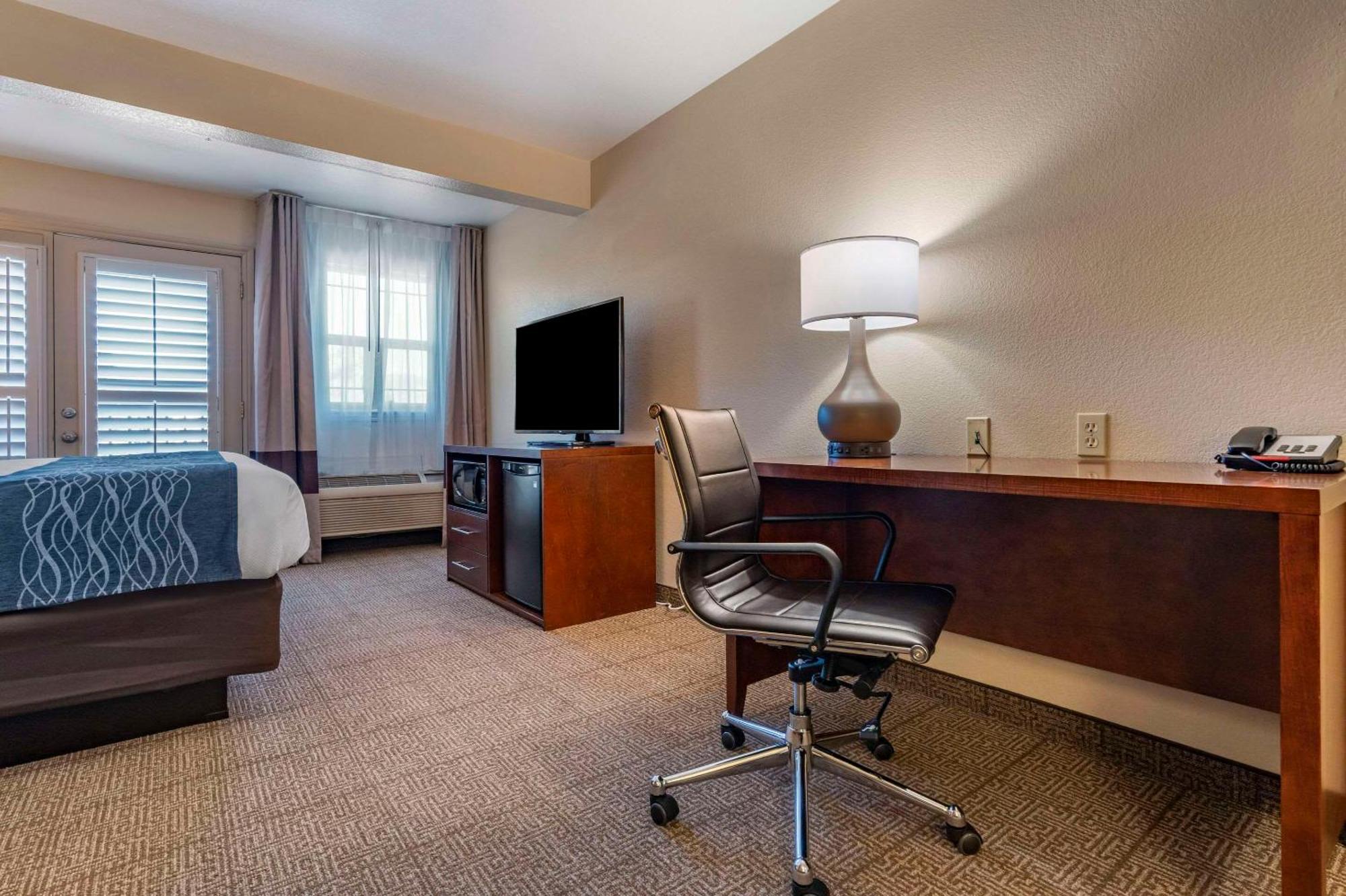Comfort Inn & Suites Ukiah Mendocino County Bagian luar foto