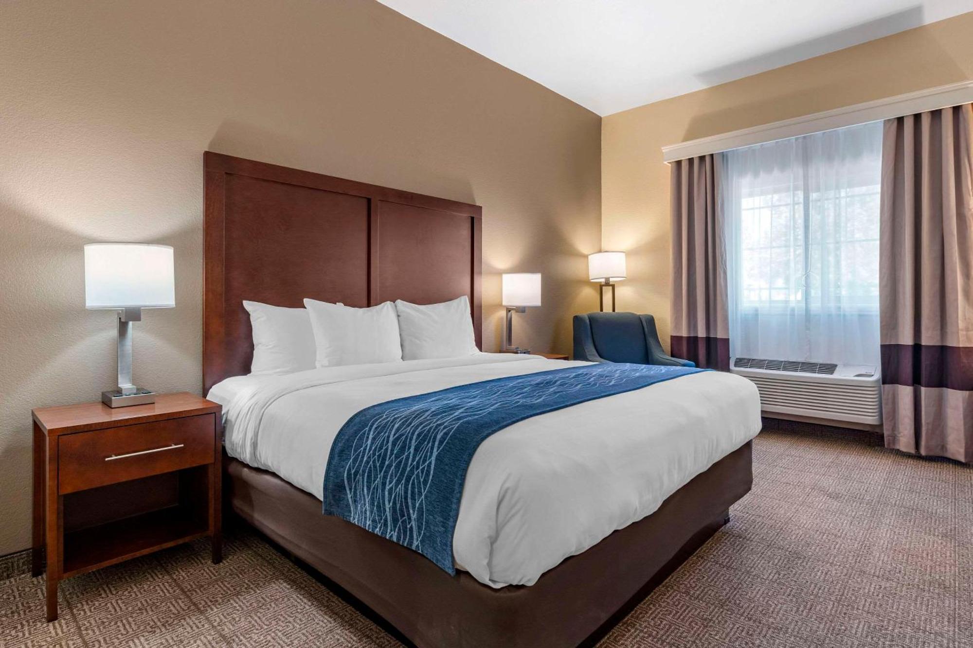 Comfort Inn & Suites Ukiah Mendocino County Bagian luar foto
