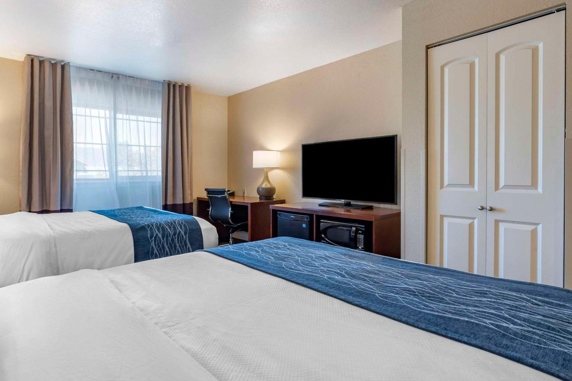 Comfort Inn & Suites Ukiah Mendocino County Bagian luar foto