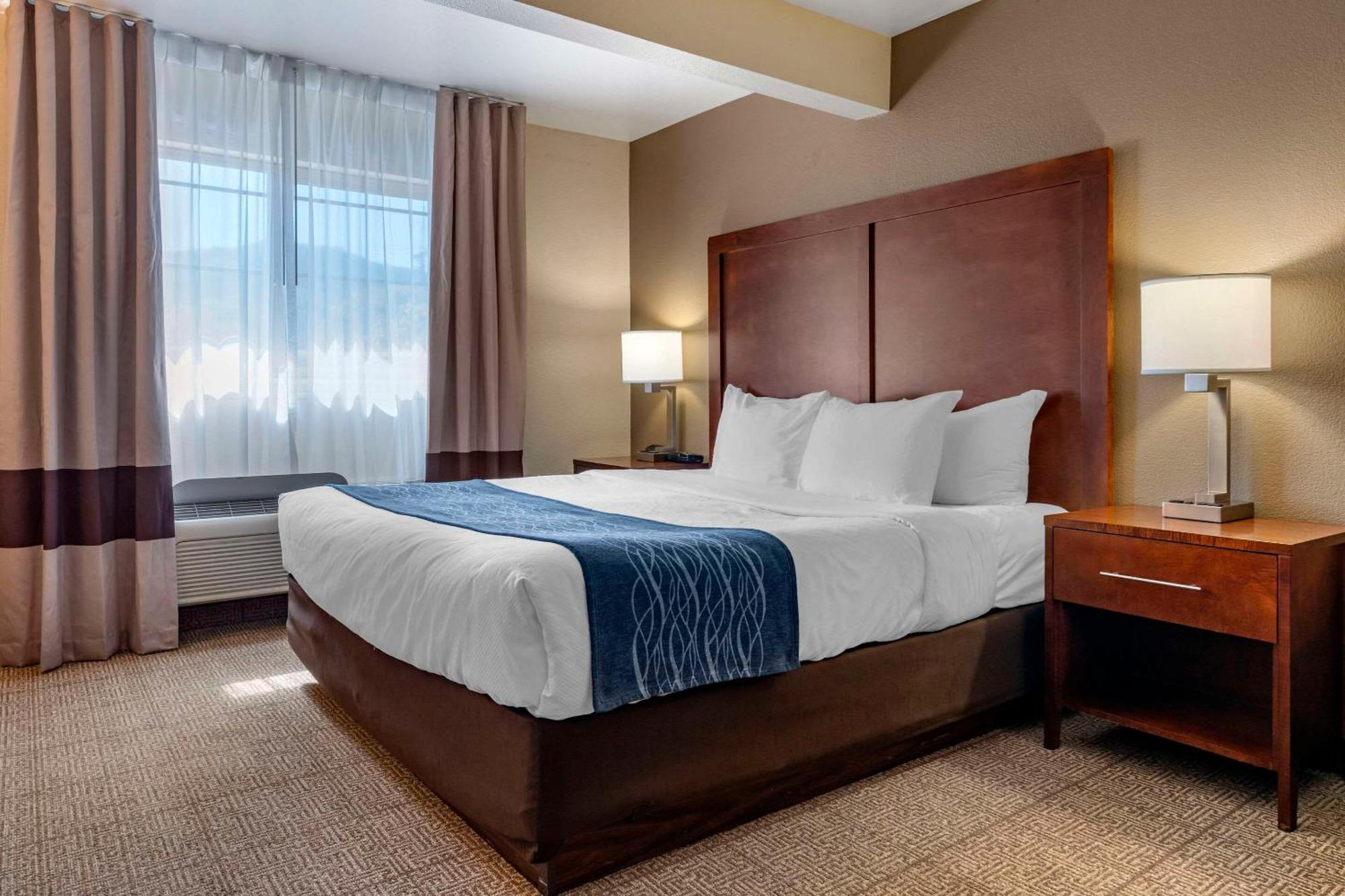 Comfort Inn & Suites Ukiah Mendocino County Bagian luar foto