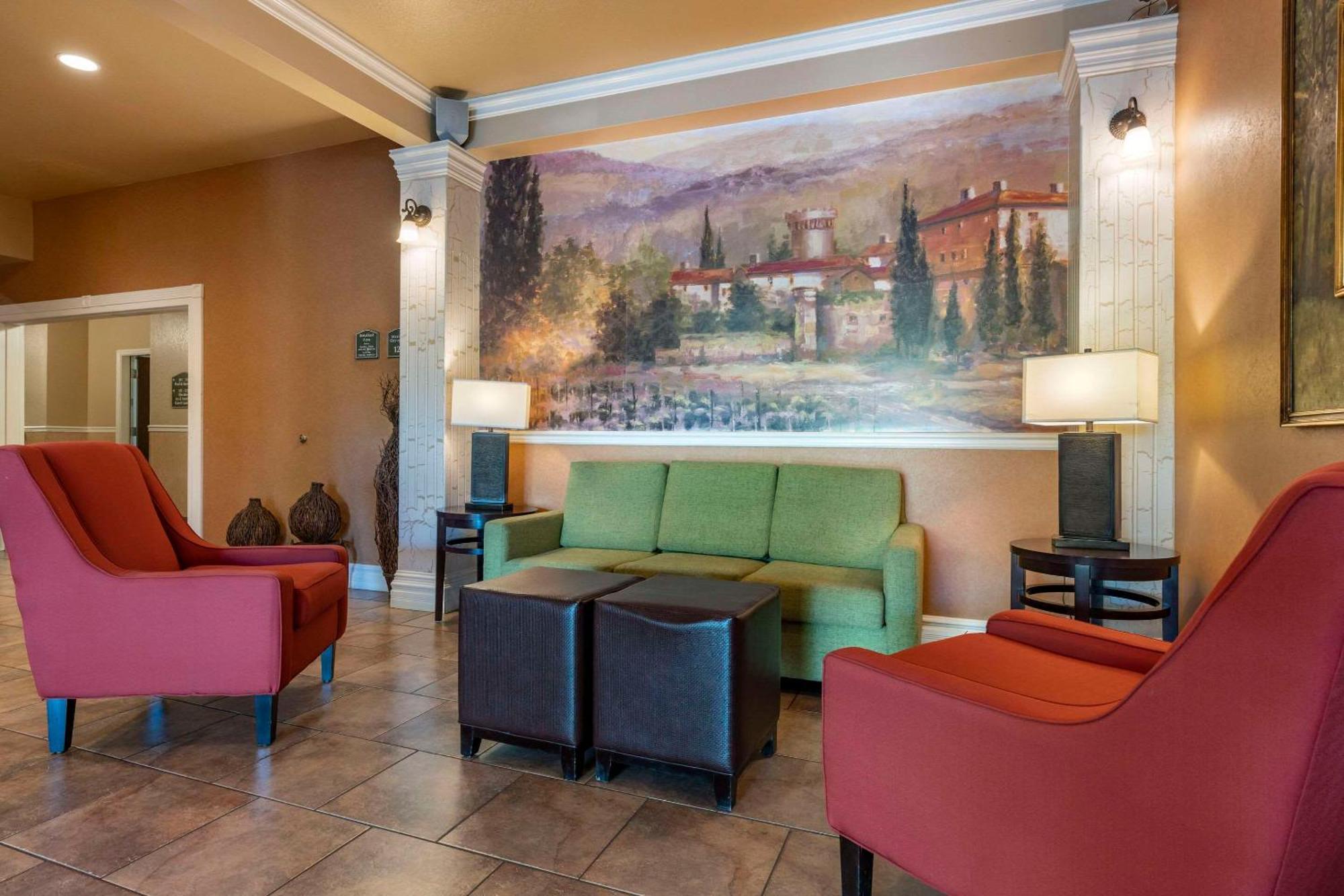 Comfort Inn & Suites Ukiah Mendocino County Bagian luar foto